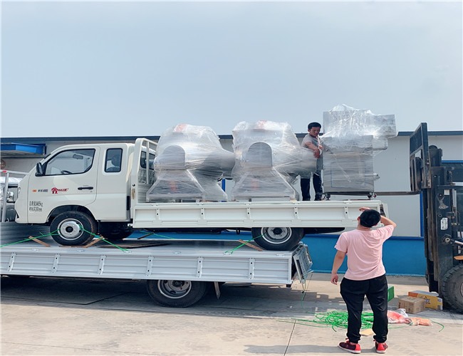 匯品600L可傾燃氣煮鍋2臺，牛肉專用鹽水注射機1臺發(fā)往陜西