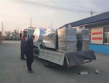 夾層鍋，真空包裝機(jī)，料車。晾肉推車發(fā)往安徽